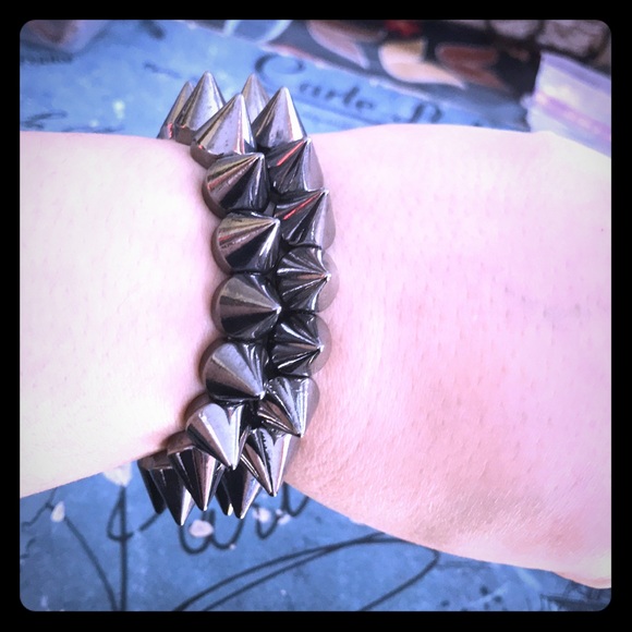 2x spiked studded goth rocker bracelets new - Picture 2 of 2